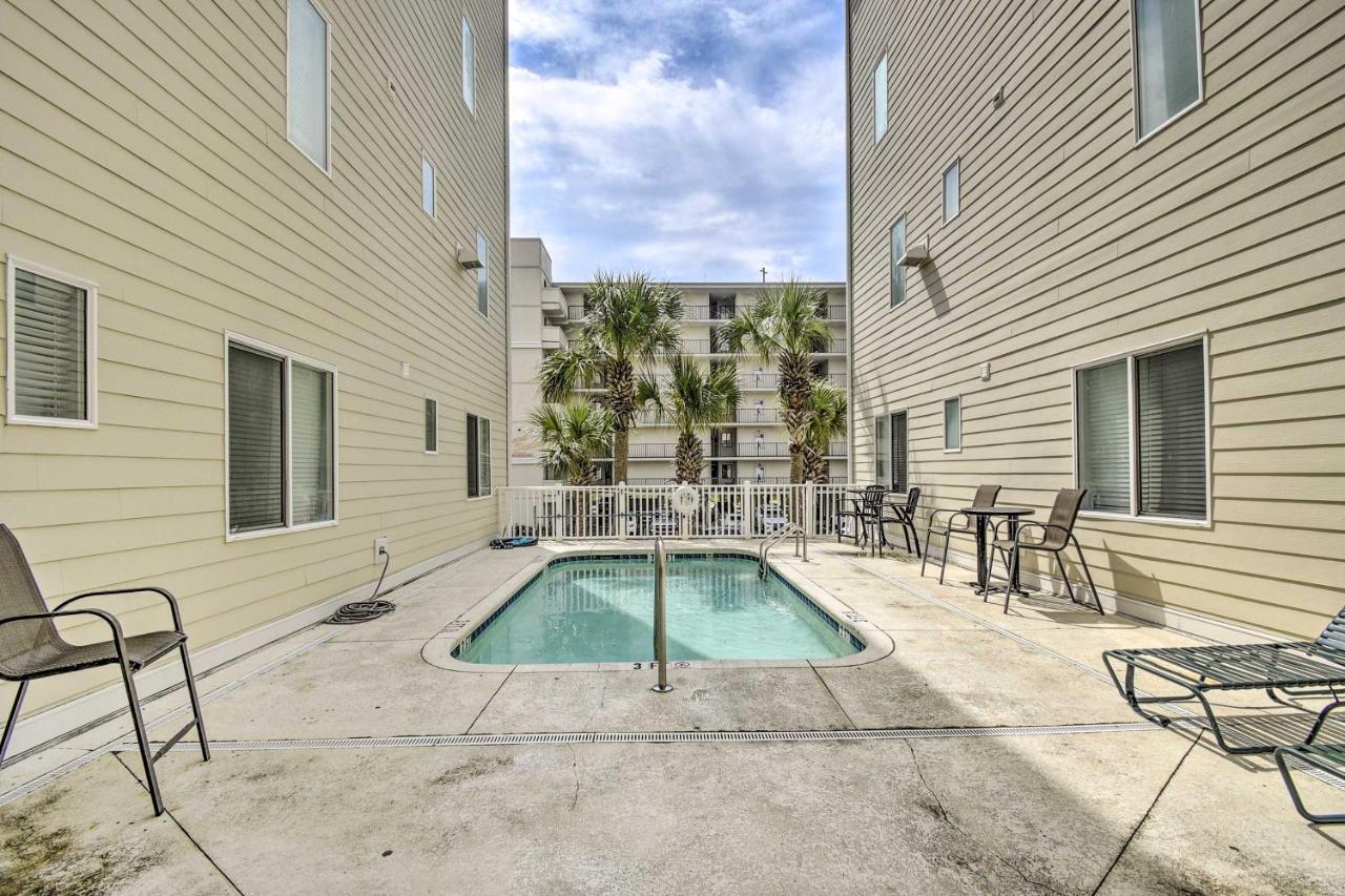 Roomy North Myrtle Beach Condo, Walk To Beach Exterior photo