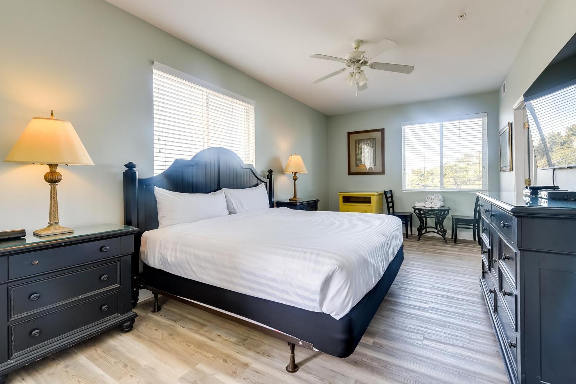 Roomy North Myrtle Beach Condo, Walk To Beach Exterior photo