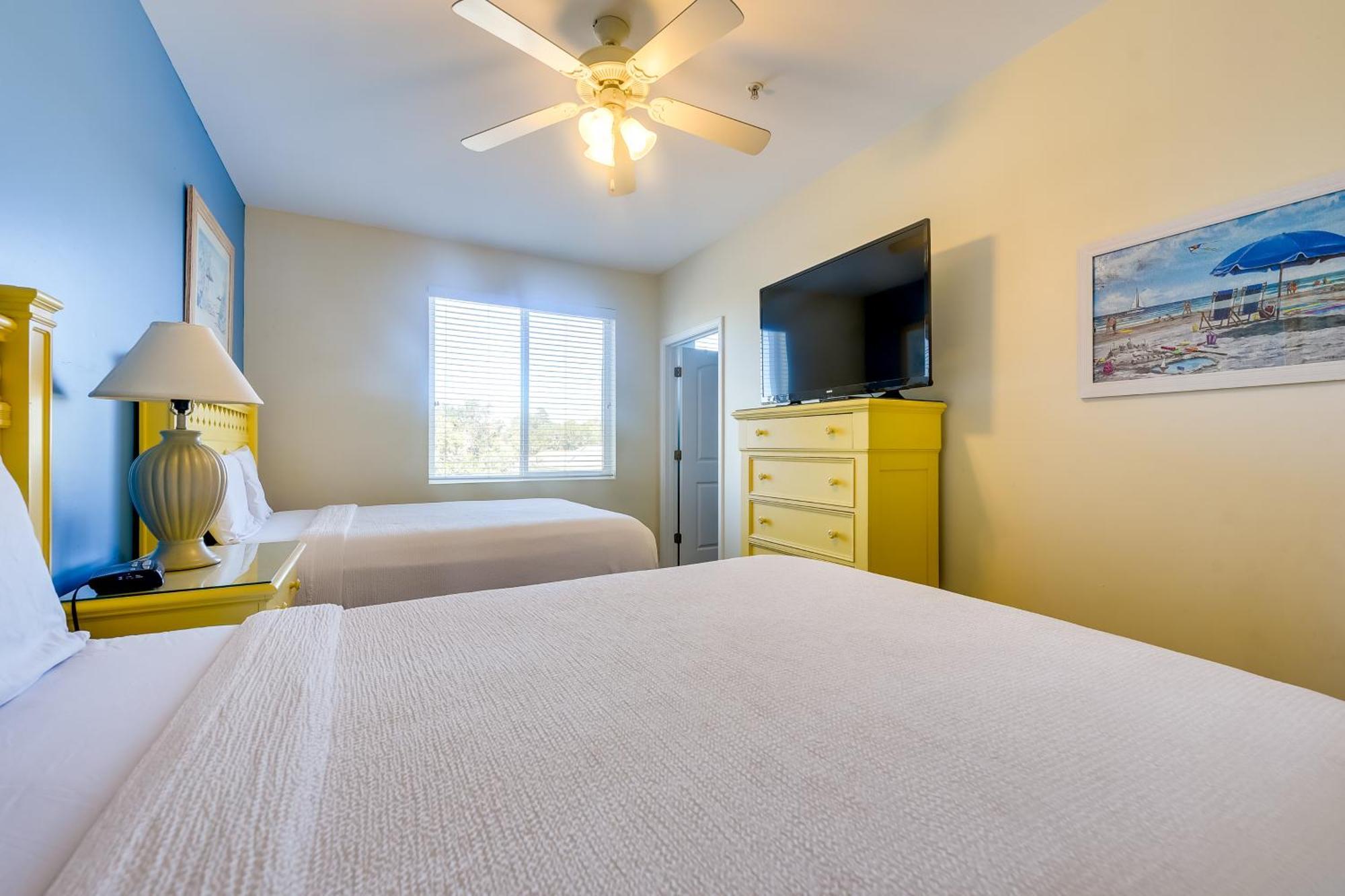 Roomy North Myrtle Beach Condo, Walk To Beach Exterior photo