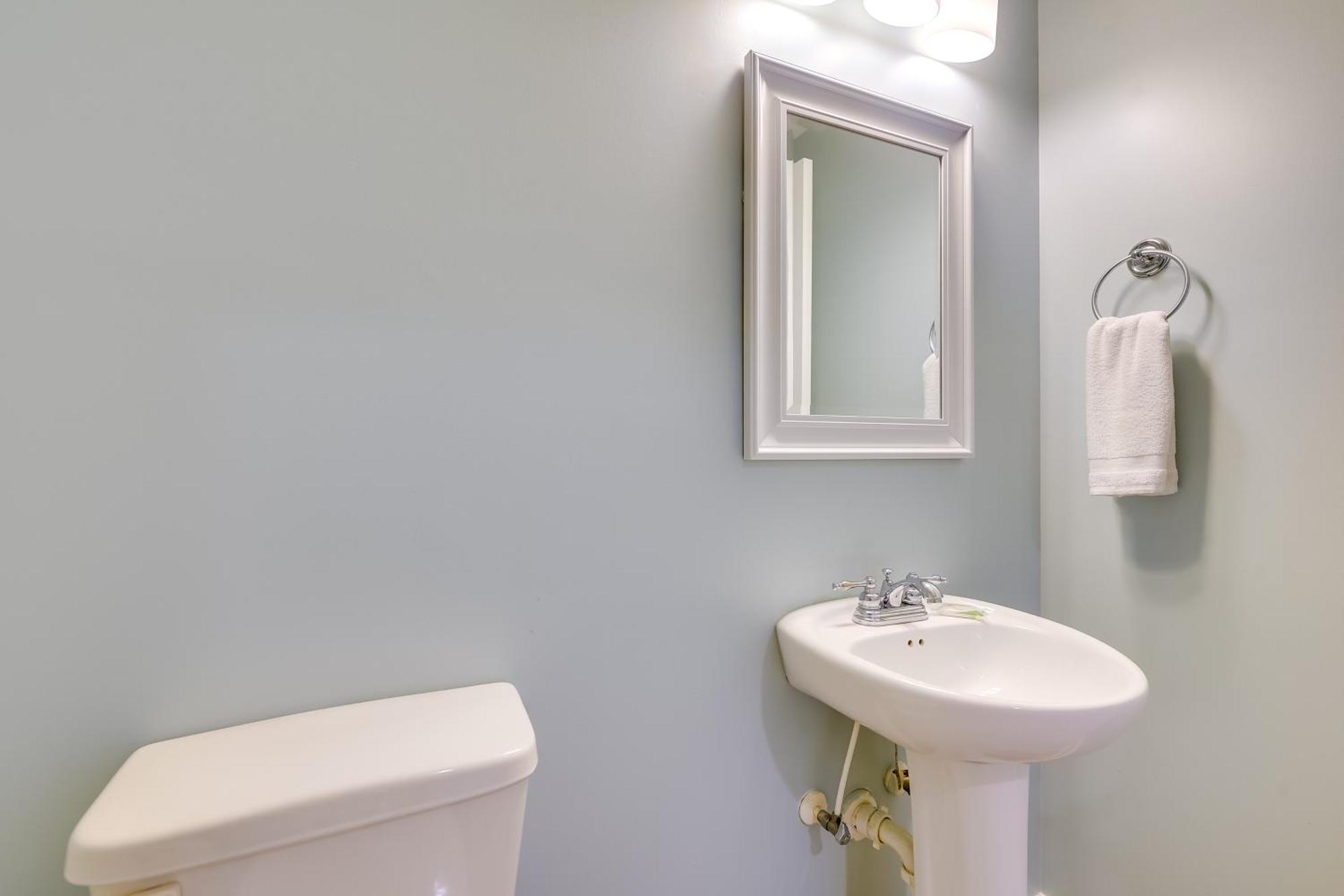 Roomy North Myrtle Beach Condo, Walk To Beach Exterior photo